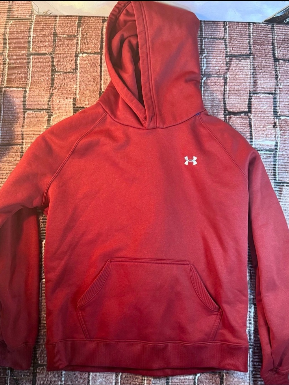 Under Armour Men’s Red Pullover Hoodie Sweatshirt size small